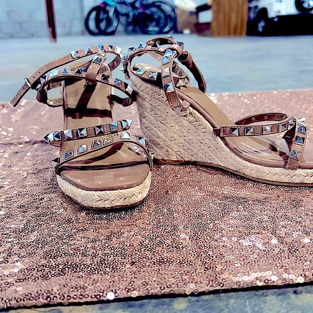 Beautiful Studded Wadges